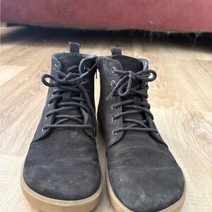 Be Lenka Barefoot boots